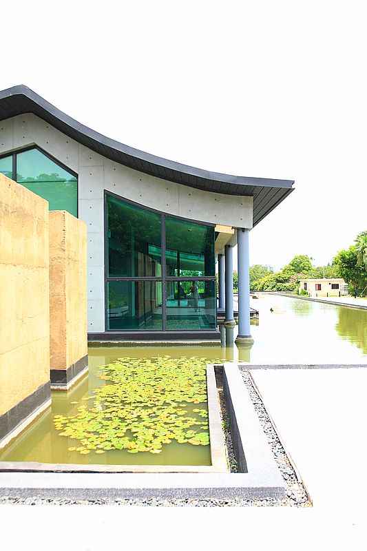 桃園美食清水模景觀餐廳【Moon island沐嶋桃園旗艦店】2026桃園最新秘境龍山地下皇宮 桃園美食清水模景觀餐廳【Moon island沐嶋桃園旗艦店】2026桃園最新秘境龍山地下皇宮