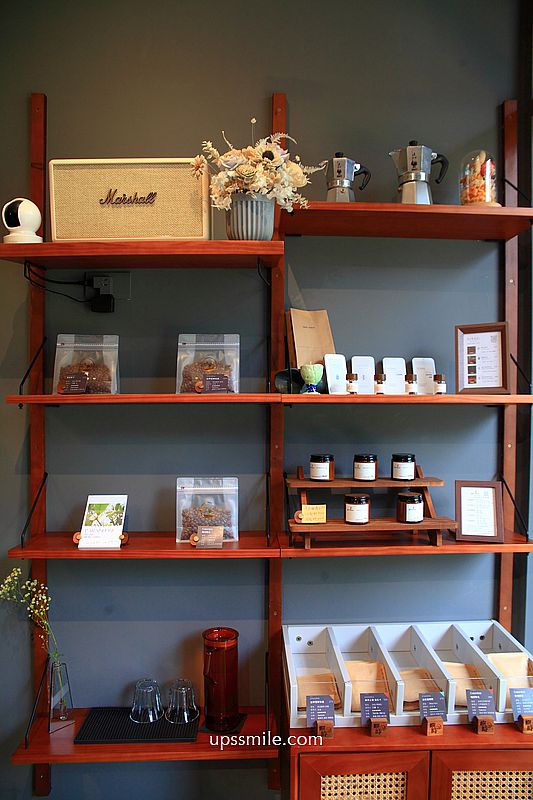 新北鶯歌咖啡廳【Island Time Coffee Roasters嶼時咖啡】捷運三鶯線景點，台北自家烘焙咖啡廳，法國Kiri巴斯克蛋糕推薦