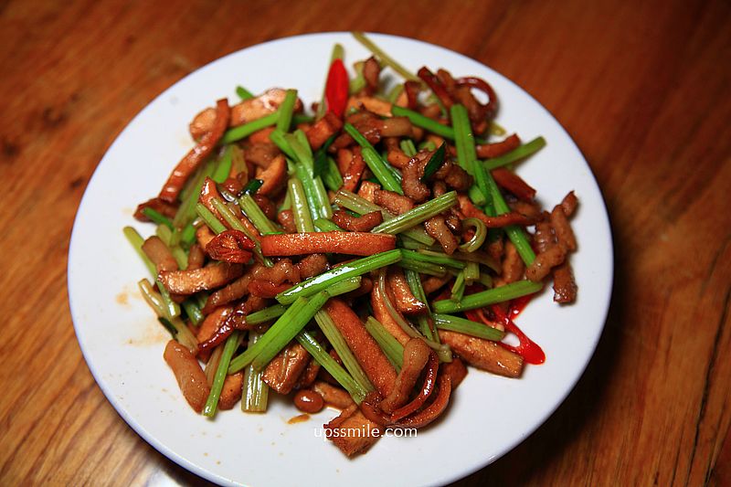 台北美食【好記擔仔麵阿美飯店】台灣古早味快炒,日銷2000碗超強擔仔麵 台北美食【好記擔仔麵阿美飯店】台灣古早味快炒,日銷2000碗超強擔仔麵
