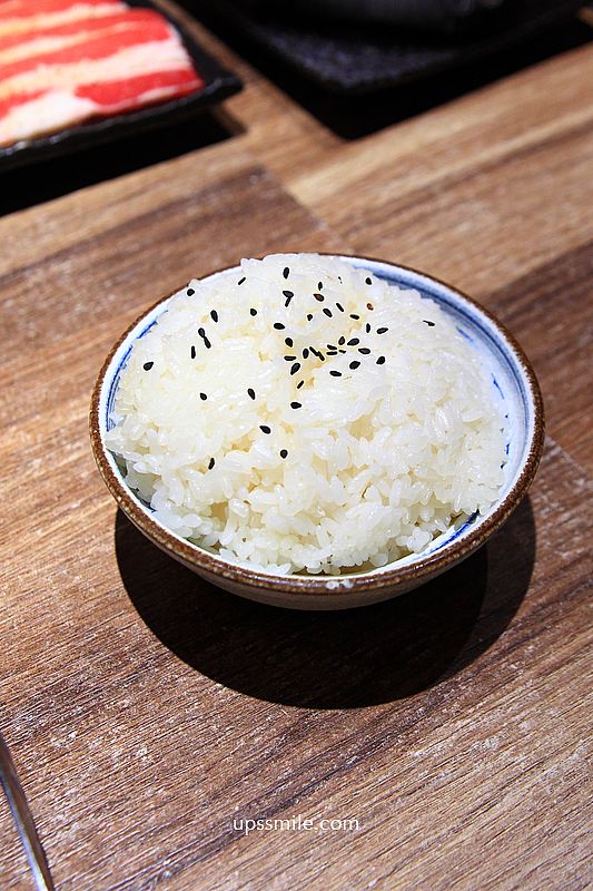 台中燒肉【小札卡個人燒肉逢甲店】全台首創輸送帶送肉,逢甲美食日式燒肉推薦 台中燒肉【小札卡個人燒肉逢甲店】全台首創輸送帶送肉,逢甲美食日式燒肉推薦