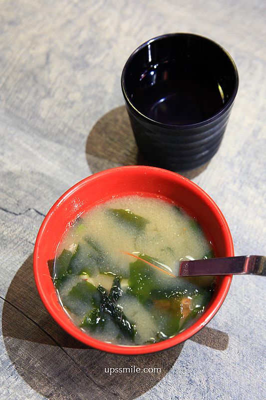 新竹美食【今日魚市竹北光明店】竹北浮誇海鮮丼飯定食,秒飛日本日式庭園餐廳 新竹美食【今日魚市竹北光明店】竹北浮誇海鮮丼飯定食,秒飛日本日式庭園餐廳