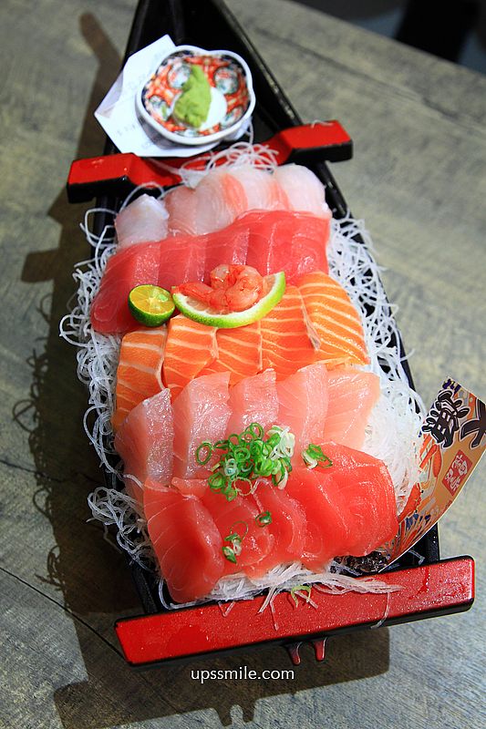 新竹美食【今日魚市竹北光明店】竹北浮誇海鮮丼飯定食,秒飛日本日式庭園餐廳 新竹美食【今日魚市竹北光明店】竹北浮誇海鮮丼飯定食,秒飛日本日式庭園餐廳