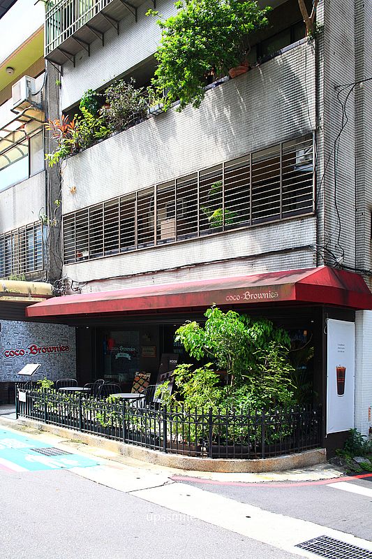 國父紀念館站甜點咖啡廳【coco.Brownies可可布朗布朗尼專賣店光復大巨蛋店】台北不限時咖啡館推薦