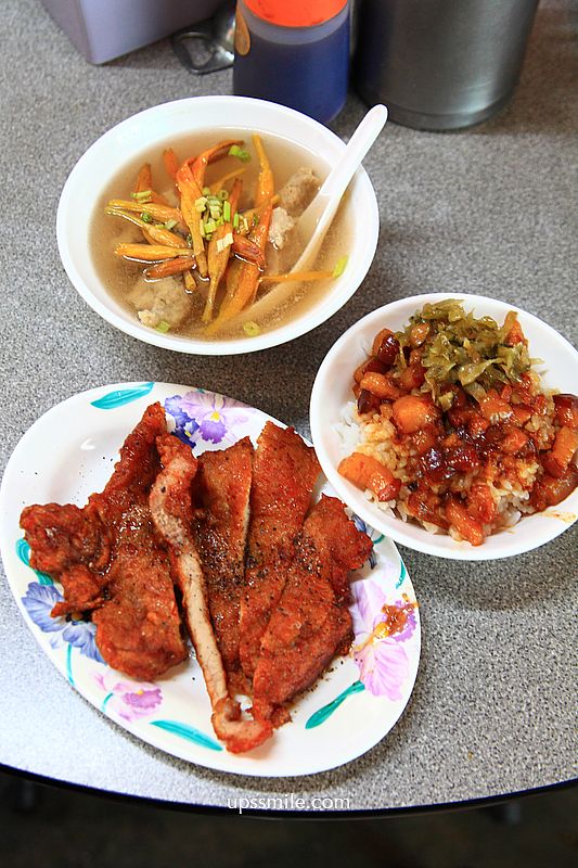 雙連站美食【香滿園】500碗推薦台北滷肉飯與炸排骨，香滿園便當推薦