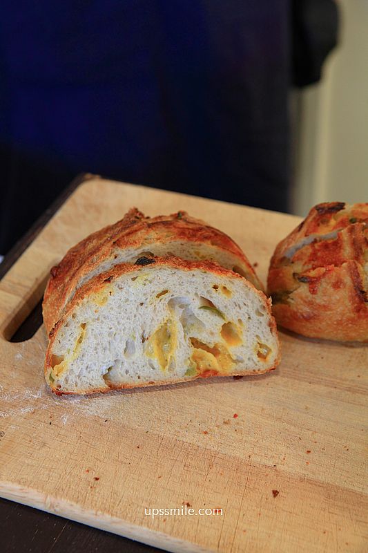 台北酸種麵包【C’EST PAPA Bakery 東門店】法國爸爸開的台北歐式麵包店