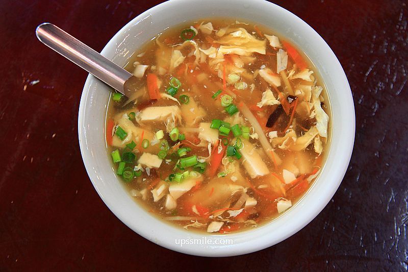 台北車站美食【正豪季水餃專賣店忠孝西路店】日韓外國觀光客推薦台北水餃與酸辣湯