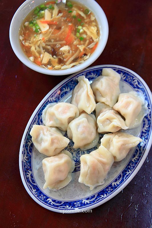 台北車站美食【正豪季水餃專賣店忠孝西路店】日韓外國觀光客推薦台北水餃與酸辣湯