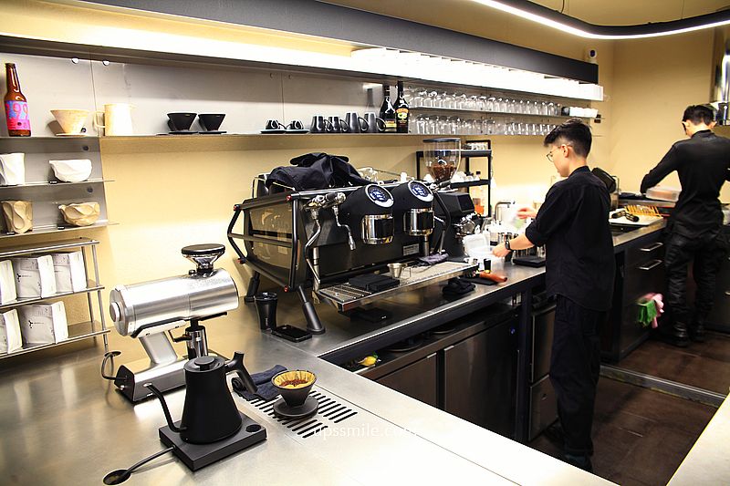 台北中山堂咖啡【Densiti Cafe & Gallery 】捷運西門站老宅咖啡廳設計師的家