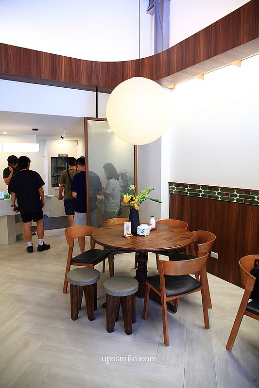新竹美食【蘭英拌麵所六家店】竹北人氣文青風麵店，必吃嫩煎雞肉乾拌麵