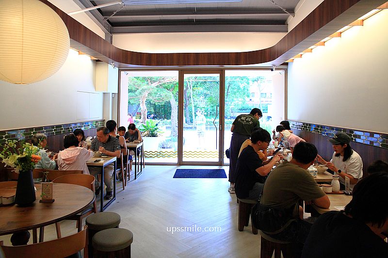 新竹美食【蘭英拌麵所六家店】竹北人氣文青風麵店，必吃嫩煎雞肉乾拌麵