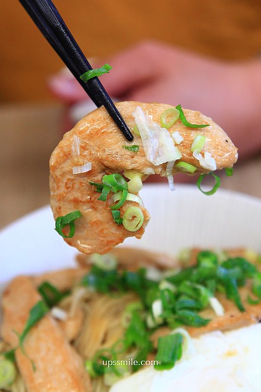 新竹美食【蘭英拌麵所六家店】竹北人氣文青風麵店，必吃嫩煎雞肉乾拌麵