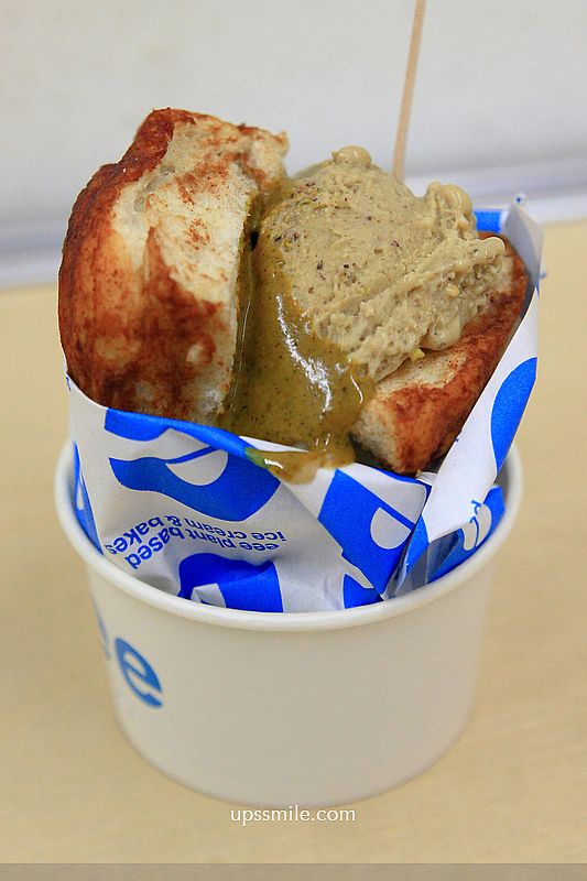 台北肉桂捲與冰淇淋組合【eee plant-based gelato and bakes】500甜推薦素食者與寵物狗狗可吃的冰淇淋 台北肉桂捲與冰淇淋組合【eee plant-based gelato and bakes】500甜推薦素食者與寵物狗狗可吃的冰淇淋