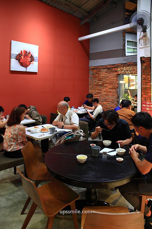 台北中山區美食【阿花蕎麥麵】捷運雙連站老宅麵店，必吃阿花豬排飯