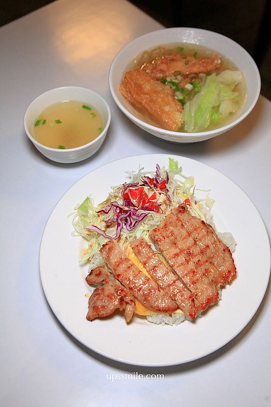 台北中山區美食【阿花蕎麥麵】捷運雙連站老宅麵店，必吃阿花豬排飯