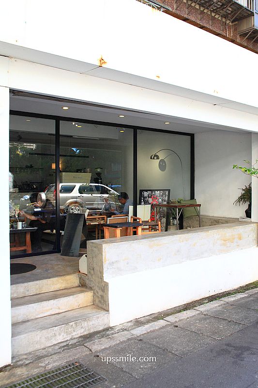 台北信義區咖啡廳【Utroo café寓所咖啡】捷運市府站神等級好吃唐揚雞定食套餐 台北信義區咖啡廳【Utroo café寓所咖啡】捷運市府站神等級好吃唐揚雞定食套餐