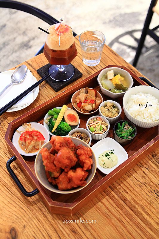 台北信義區咖啡廳【Utroo café寓所咖啡】捷運市府站神等級好吃唐揚雞定食套餐 台北信義區咖啡廳【Utroo café寓所咖啡】捷運市府站神等級好吃唐揚雞定食套餐