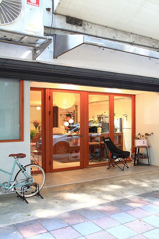 台北民生社區咖啡廳【Houlie coffee】早午餐佛卡夏麵包推薦 台北民生社區咖啡廳【Houlie coffee】早午餐佛卡夏麵包推薦