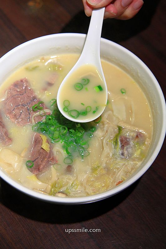 通化街美食【18冠軍牛肉麵】號稱全台北最好吃超濃雞湯麵 通化街美食【18冠軍牛肉麵】號稱全台北最好吃超濃雞湯麵