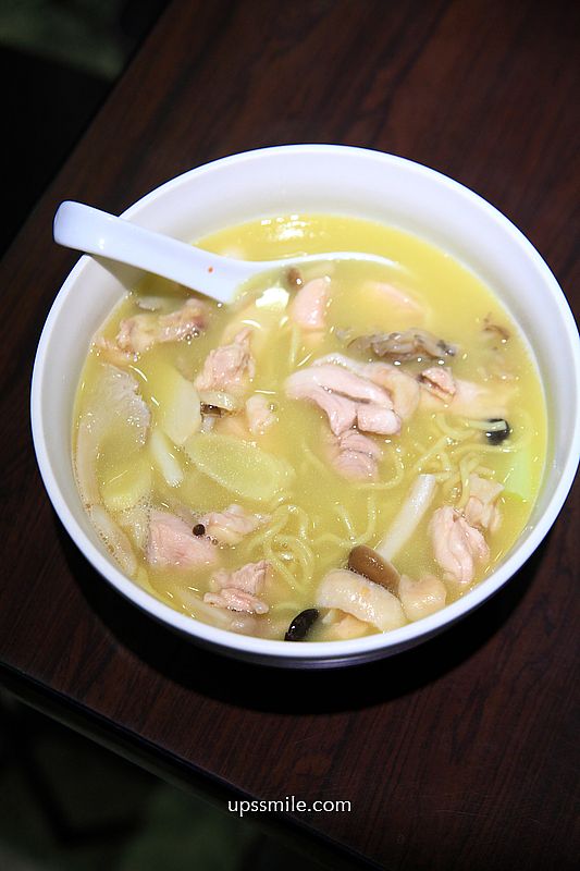 通化街美食【18冠軍牛肉麵】號稱全台北最好吃超濃雞湯麵 通化街美食【18冠軍牛肉麵】號稱全台北最好吃超濃雞湯麵
