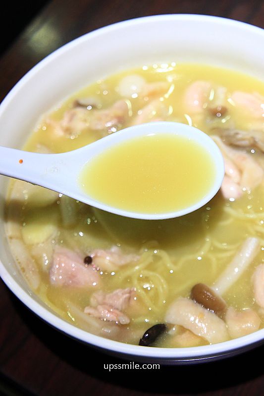 通化街美食【18冠軍牛肉麵】號稱全台北最好吃超濃雞湯麵 通化街美食【18冠軍牛肉麵】號稱全台北最好吃超濃雞湯麵