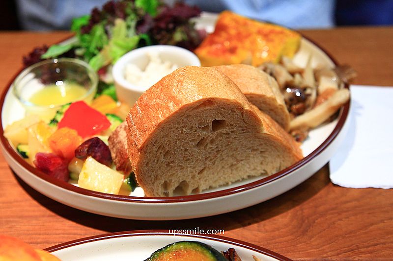 石牌早午餐【PUFFIN BAKERY 帕芬鳥】自選麵包3配菜280元