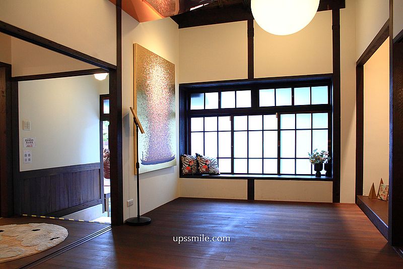 淡水日式古蹟玻璃屋咖啡廳【Flour Flour Bakery】2026新開幕淡水可頌專賣店