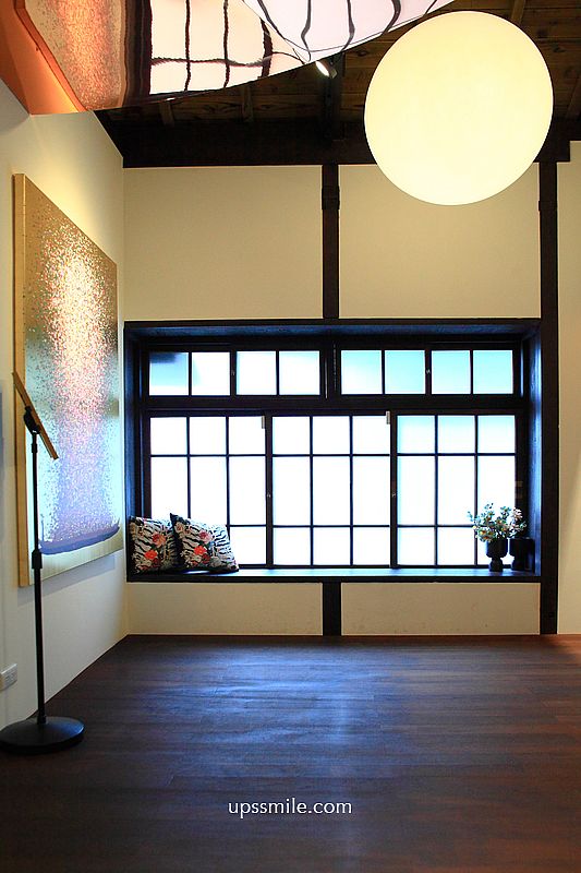 淡水日式古蹟玻璃屋咖啡廳【Flour Flour Bakery】2026新開幕淡水可頌專賣店