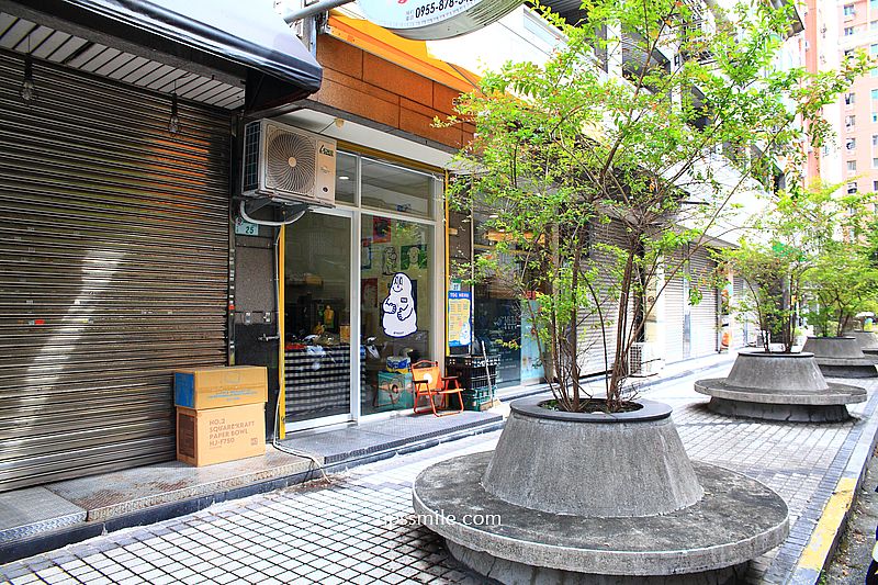 台北早午餐【土西TOC外帶專門店】雙連站必吃爆餡芋泥肉鬆三明治瑪芬軟餅乾 台北早午餐【土西TOC外帶專門店】雙連站必吃爆餡芋泥肉鬆三明治瑪芬軟餅乾