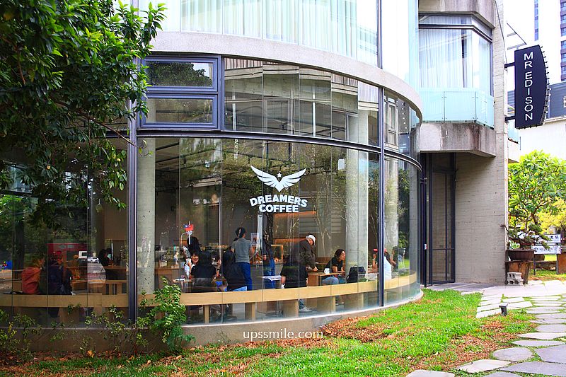 台中早午餐咖啡【Dreamers Coffee Roasters台中市政店】台中圓形玻璃屋咖啡廳景點 台中早午餐咖啡【Dreamers Coffee Roasters台中市政店】台中圓形玻璃屋咖啡廳景點