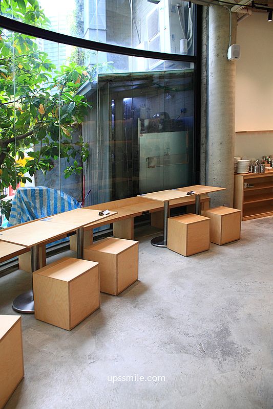 台中早午餐咖啡【Dreamers Coffee Roasters台中市政店】台中圓形玻璃屋咖啡廳景點 台中早午餐咖啡【Dreamers Coffee Roasters台中市政店】台中圓形玻璃屋咖啡廳景點